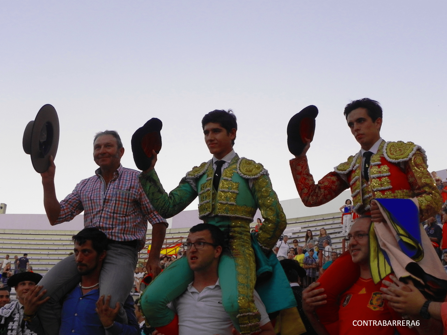 Todos a hombros en el cierre de Torrejón de Ardoz