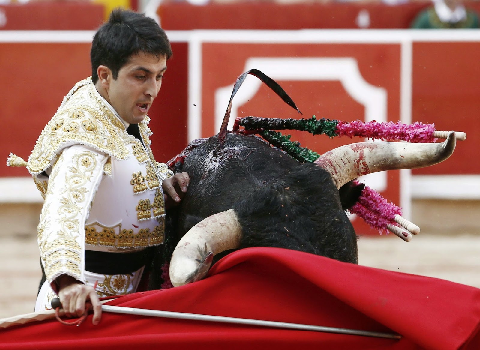 Ya hay sustituto para Escribano en Pamplona