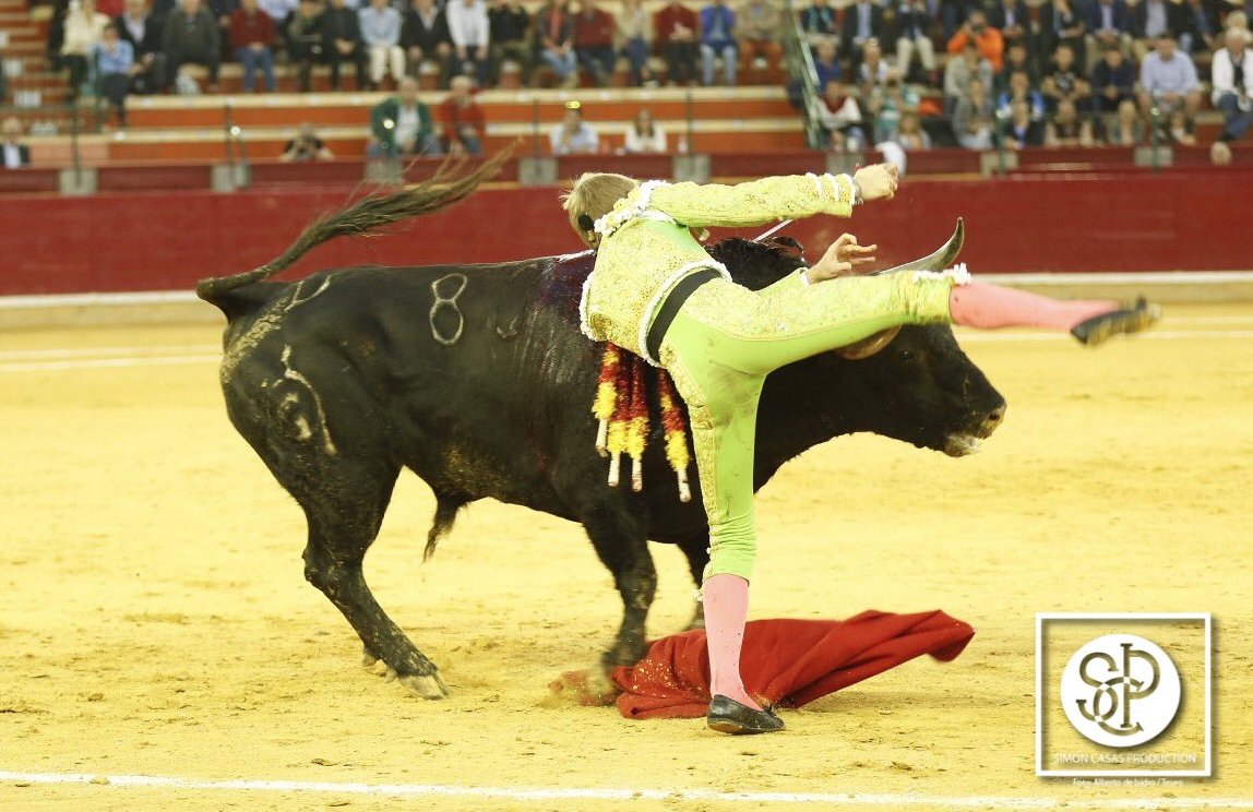Javier Jiménez grave cornada en Zaragoza