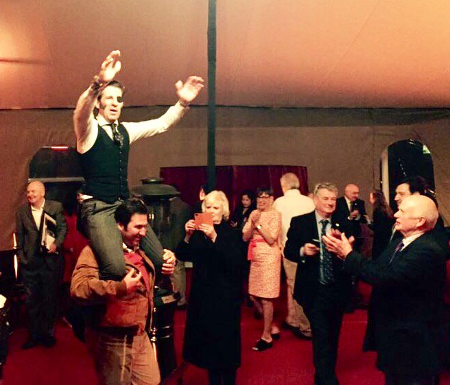 Padilla, a hombros en Londres