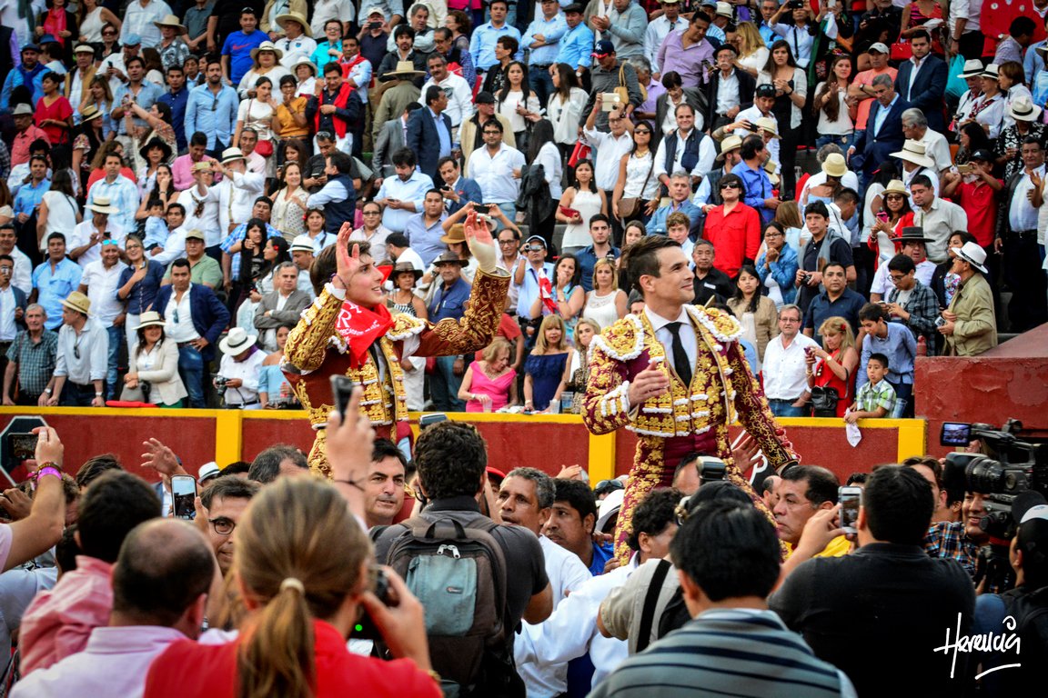Poderío de Manzanares y el aplomo de Roca Rey