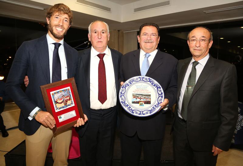 Alicante entrega sus premios a los triunfadores de la temporada