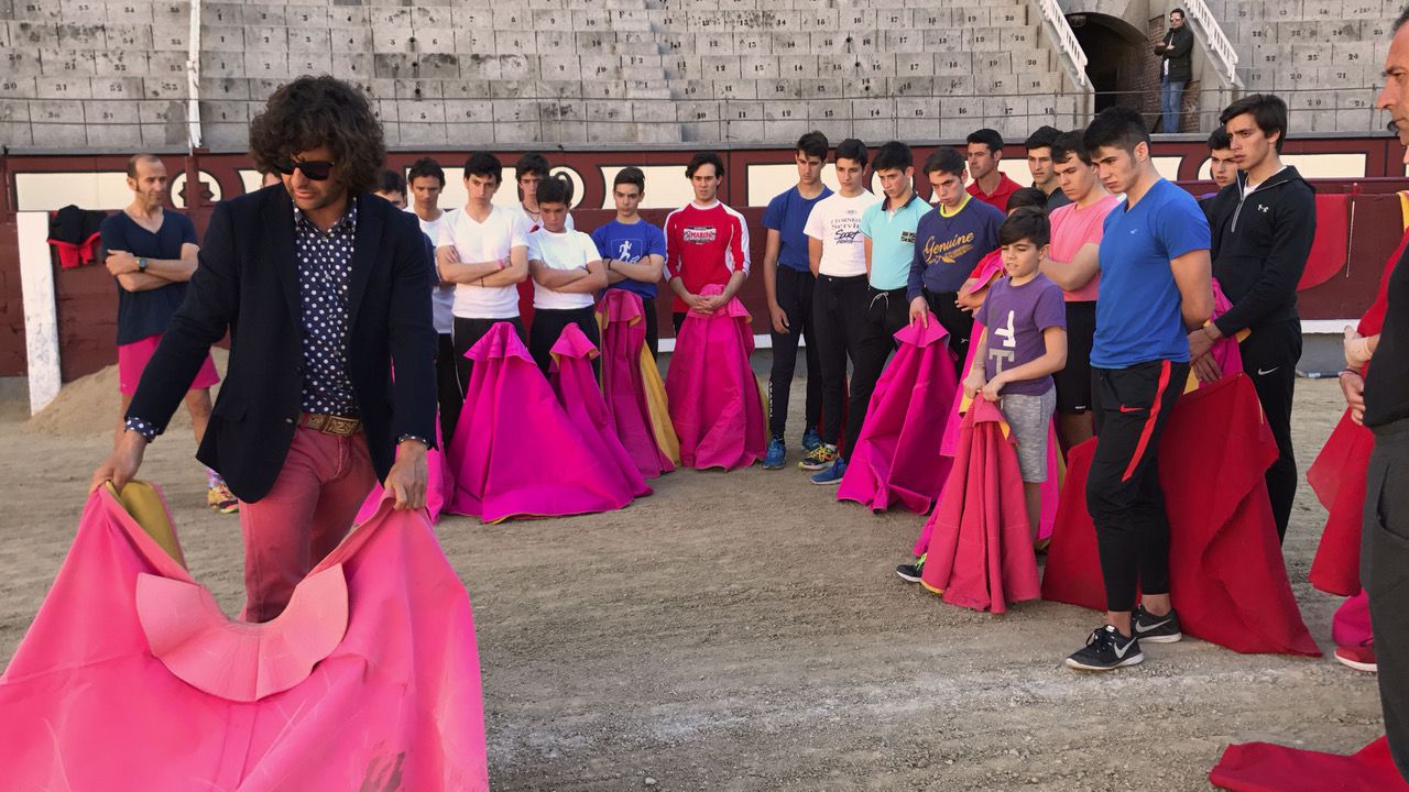 Morante hechiza a los alumnos de la escuela de Madrid