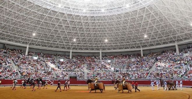 Burgos cierra su feria con la encerrona de Morenito de Aranda