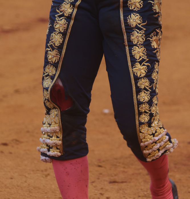 El Fandi herido en Sevilla