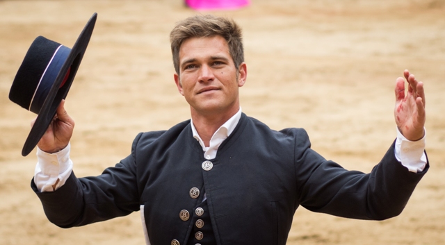 Julio Benítez «El Cordobés» grave tras un accidente de moto