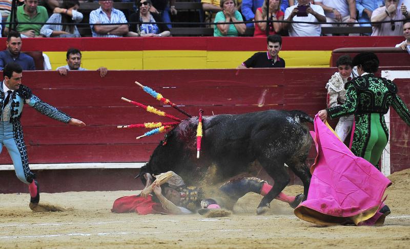 Jesús Chover, dramática cornada en Valencia