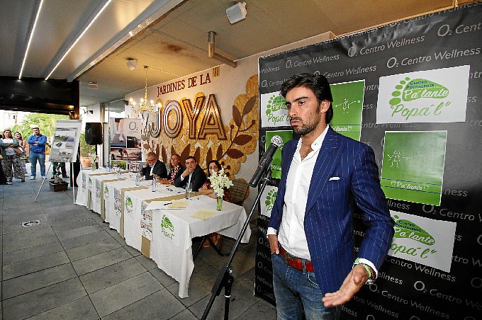 Perera solidario con la Fundación Laberinto de Huelva