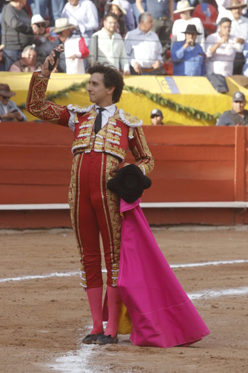 Oreja de ley para un gran Roca Rey en Pachuca