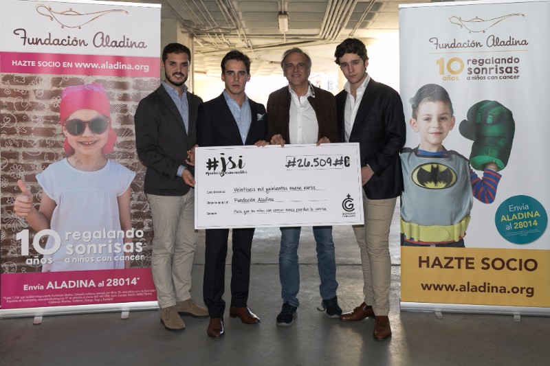 Gonzalo Caballero Entrega 26.509 Euros a la Fundación Aladina