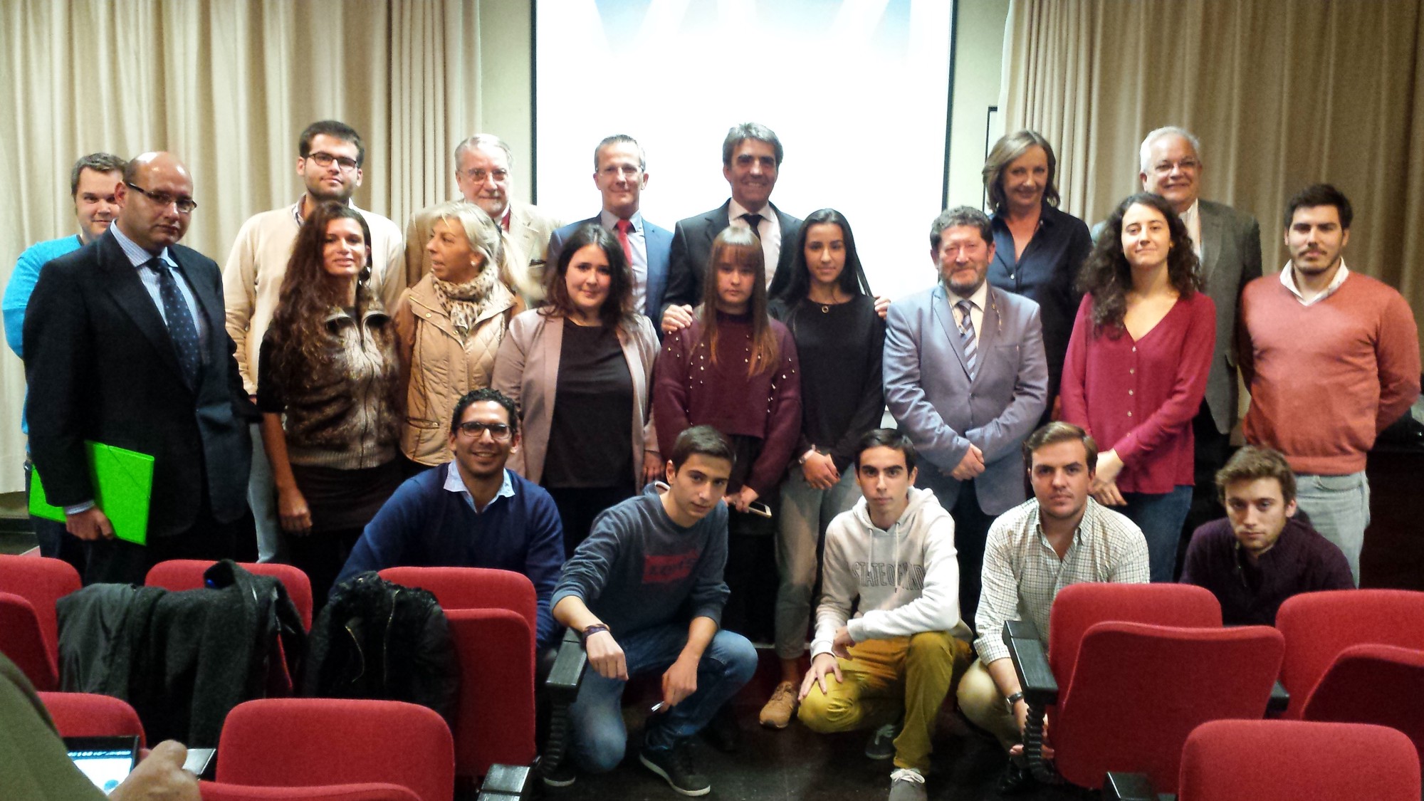 Victorino Martín inaugura el curso de periodismo: “El sueño de mi padre era el toro»