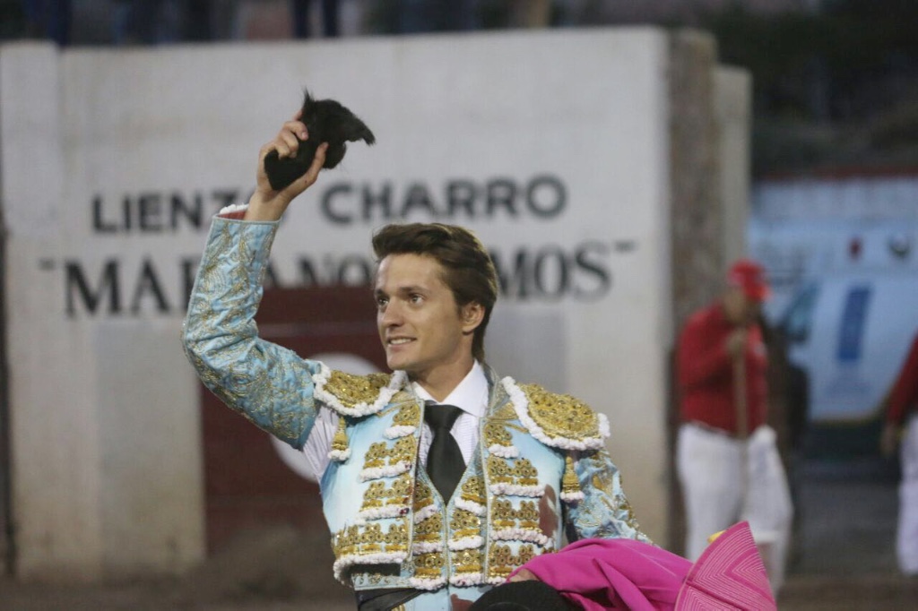 Lama de Góngora, triunfador en el mano a mano de Calvillo