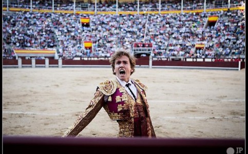 Román estrena un apoderado de lujo