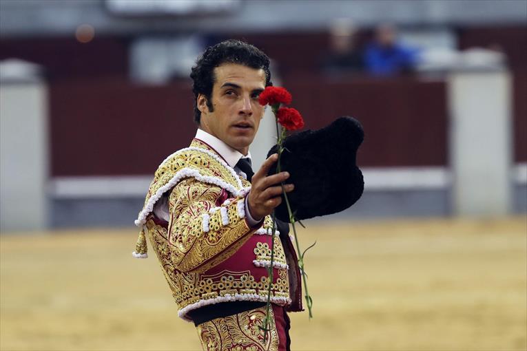 Morenito de Aranda abre las puertas de su finca a un grupo anti taurino