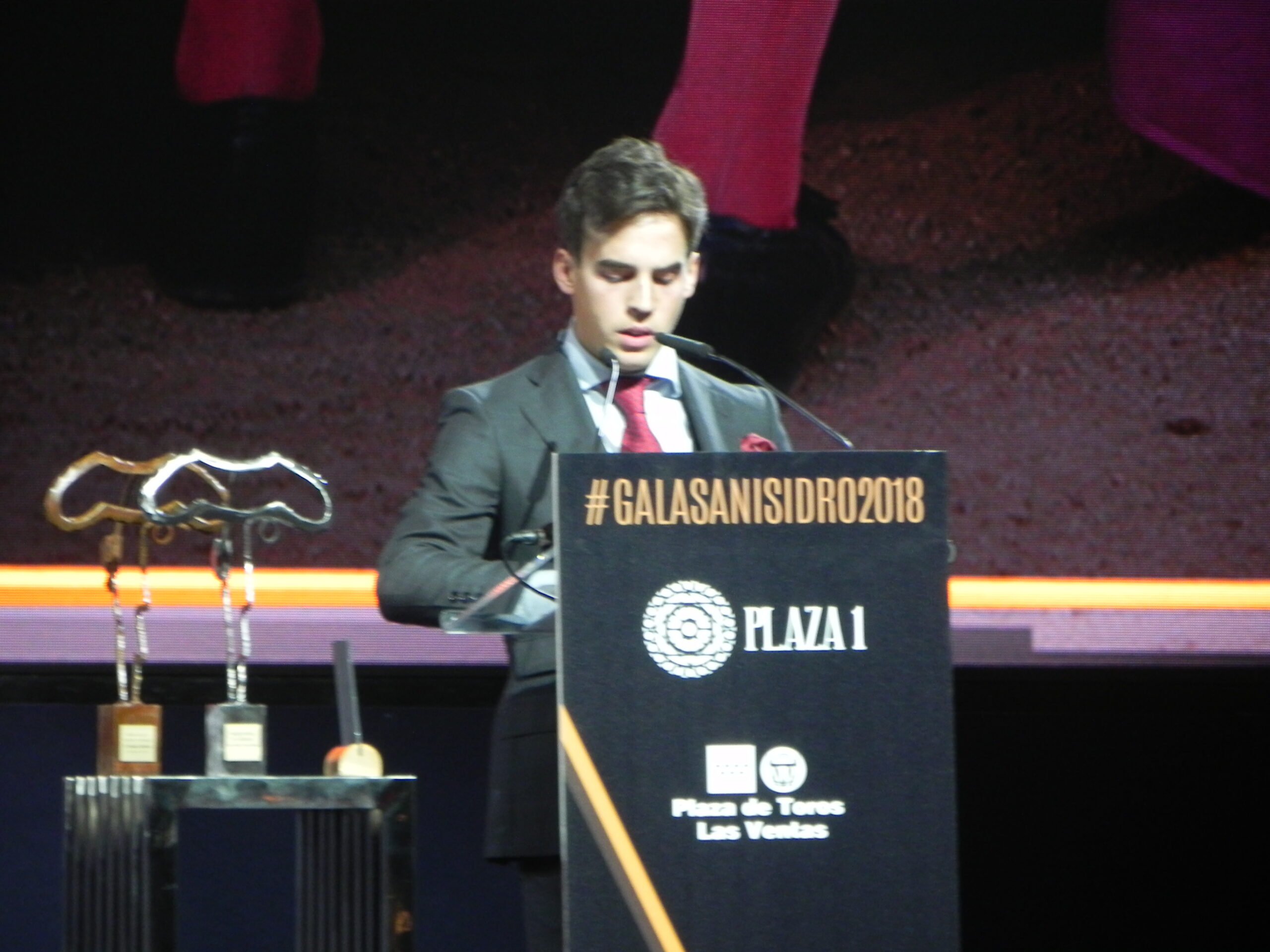 Gonzalo Caballero planta a Simón Casas en la Gala San isidro 2018