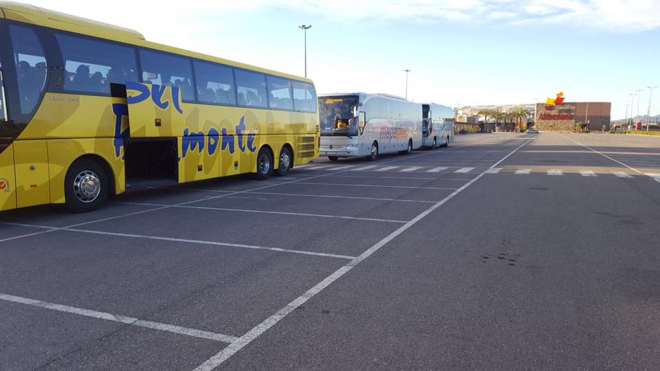 3 Autobuses del Club Taurino de Lorca acompañaron a Paco Ureña en Valencia
