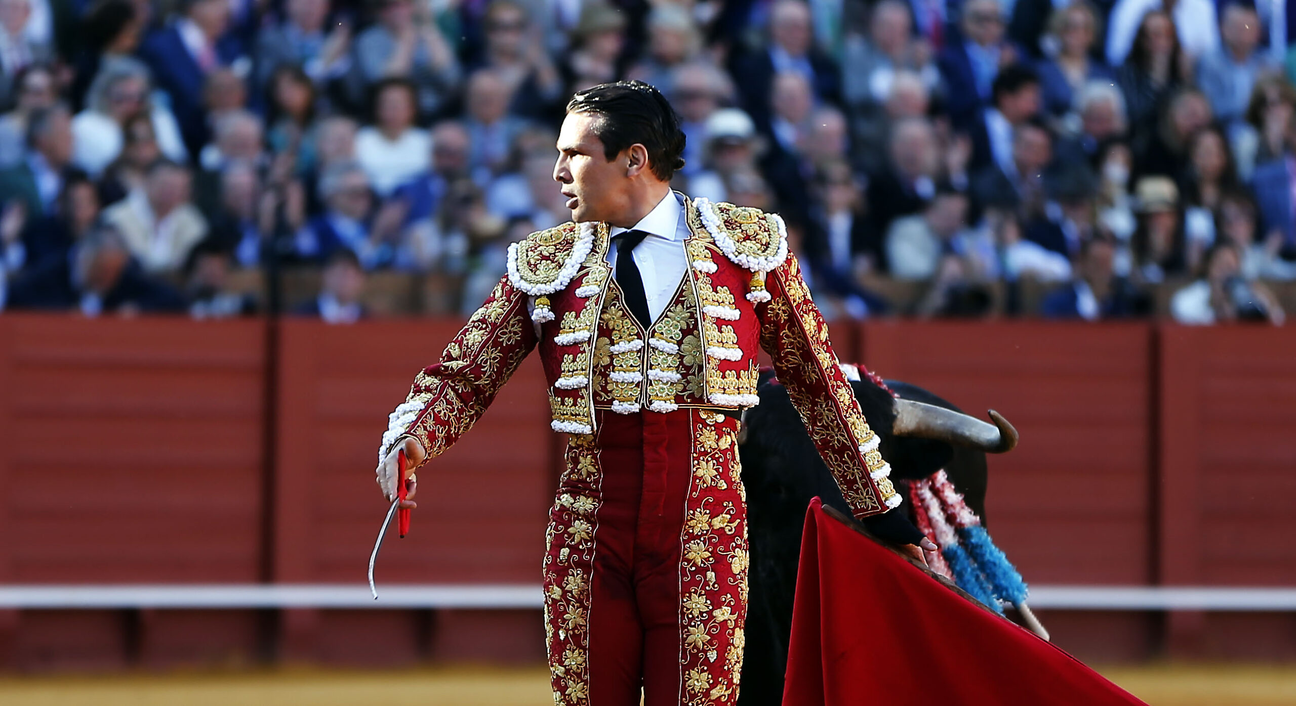 Faenón y dos orejas para Manzanares en Sevilla