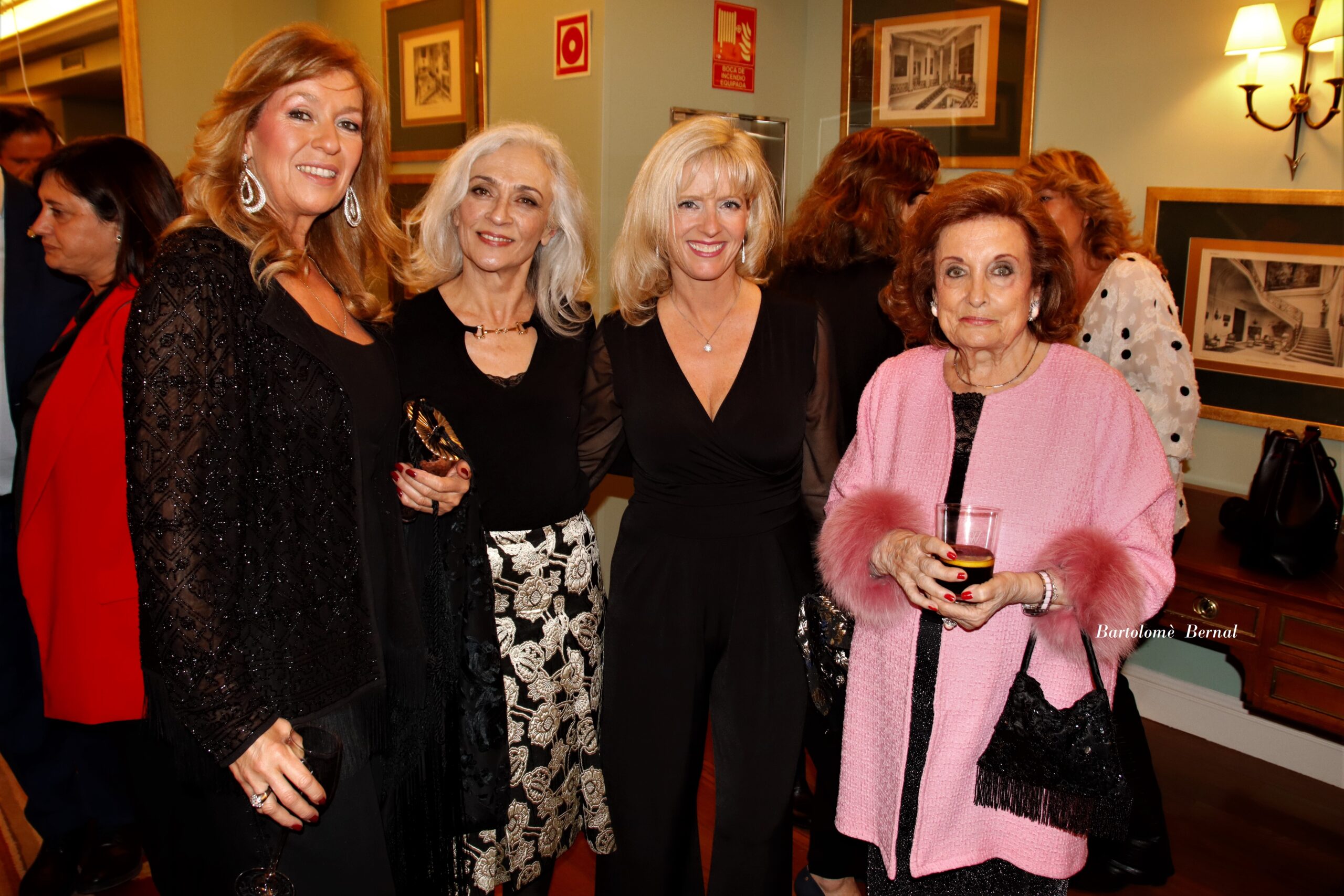 Las “Majas de Goya” entregan sus tradicionales galardones taurinos