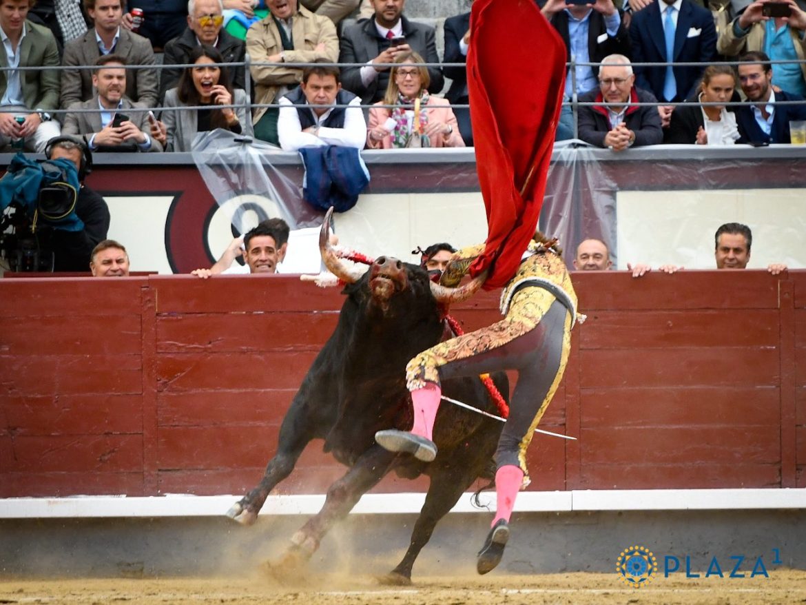 RomÃ¡n oreja Las Ventas