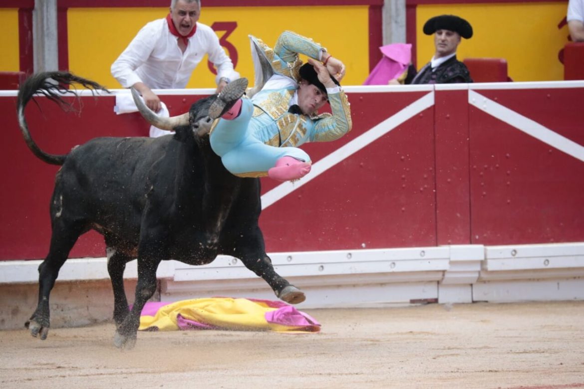 Cogida de RubÃ©n Pinar Pamplona