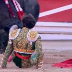Fernando Robleño ha sufrido un cornada en Pamplona por el primer toro de José Escolar